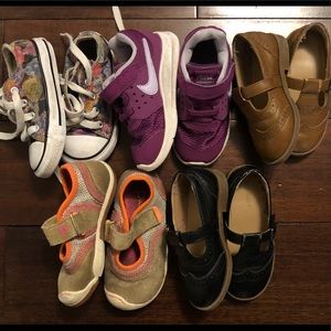 Size 6 lot (all fit like 6) Nike Plae Converse